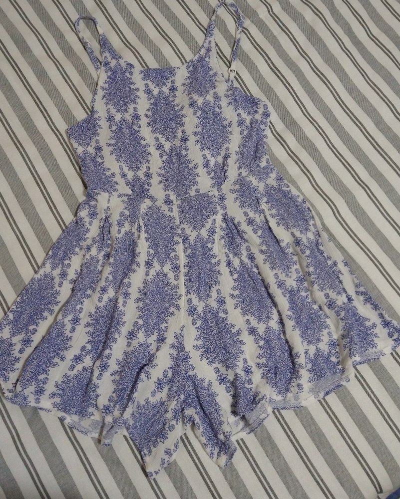 Luckycild Open Tied Back Romper